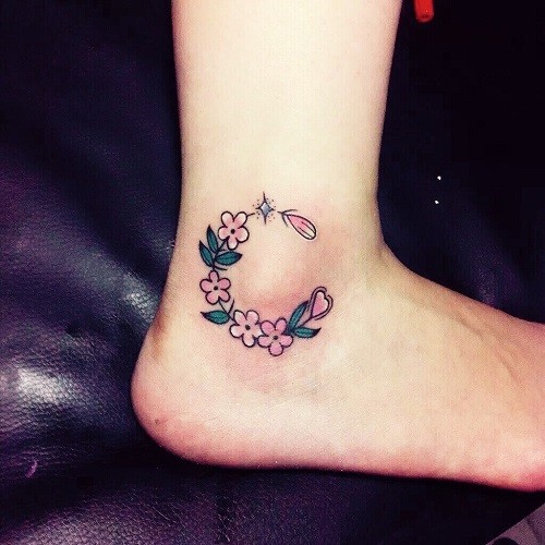 小巧可爱脚踝纹身