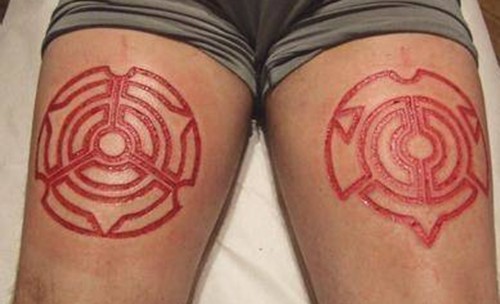 令人毛骨悚然的割肉、肉雕纹身