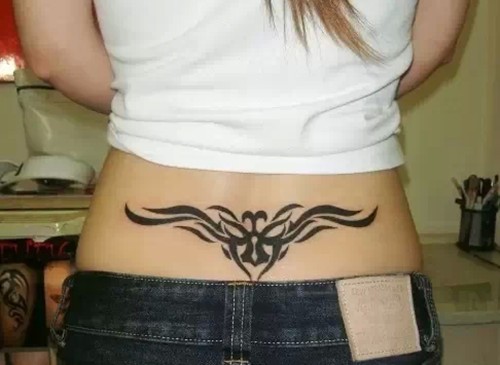 简洁时尚图腾纹身