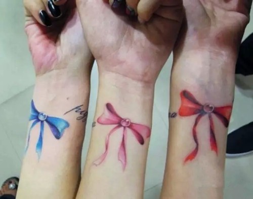 一辈子的闺蜜  一辈子的纹身