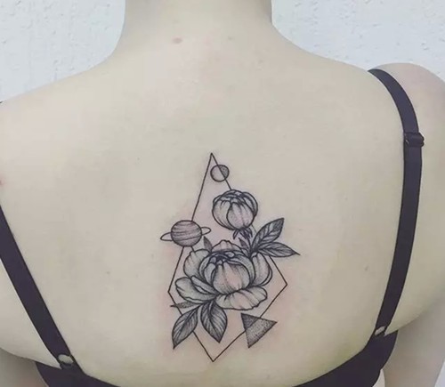 唯美黑灰花草纹身作品集