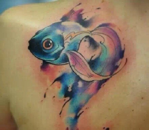 栩栩如生的小鱼纹身