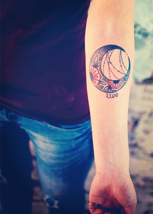 女生钟爱的唯美手臂纹身