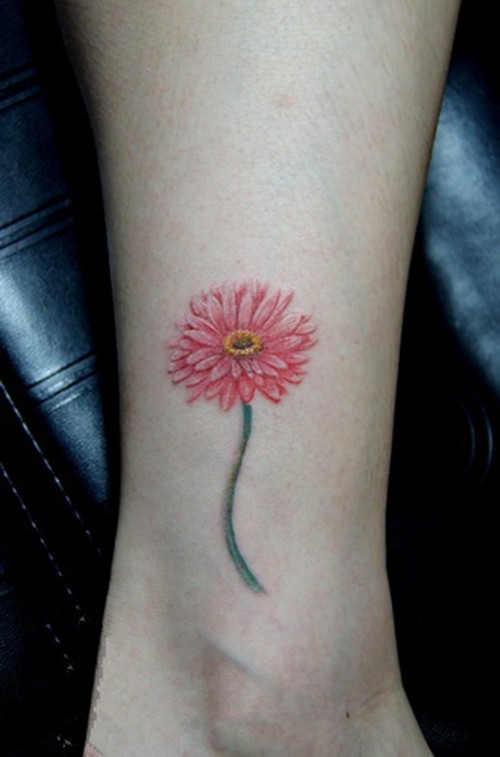 隐藏在心中的爱  浪漫小雏菊纹身