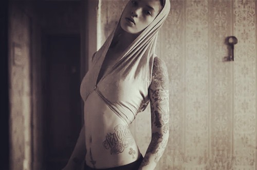 Ira Chernova  性感貌美的女纹身摄影师