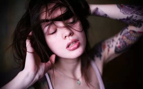 Ira Chernova  性感貌美的女纹身摄影师