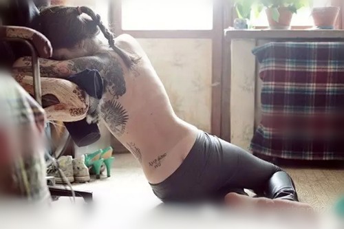 Ira Chernova  性感貌美的女纹身摄影师