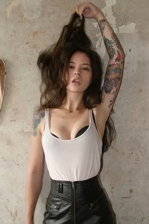 Ira Chernova  性感貌美的女纹身摄影师