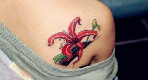 凄凉唯美的曼珠沙华纹身