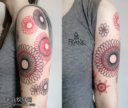 胳膊的密度线条纹身图案