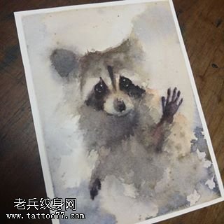 手稿水墨的小狗狗纹身图案