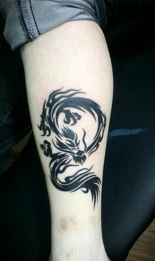 手臂  小腿图腾龙纹身