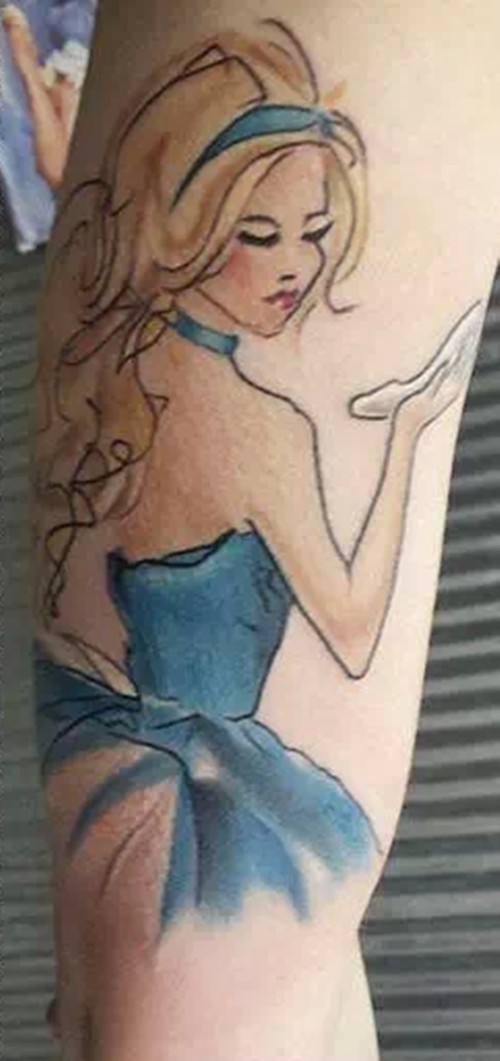 来个可爱的童话人物纹身吧
