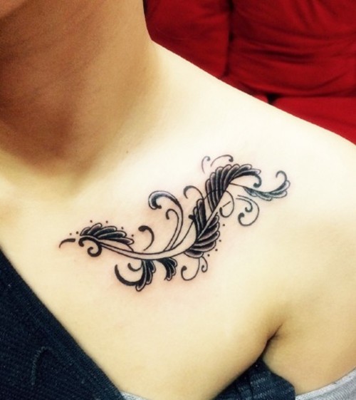 女生肩部清新藤蔓纹身