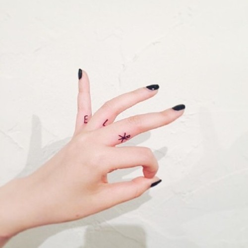 手指简单创意纹身图案