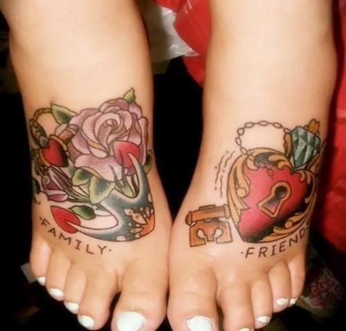 脚背  美足  个性纹身