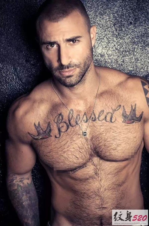 肌肉  纹身诠释最潮装扮