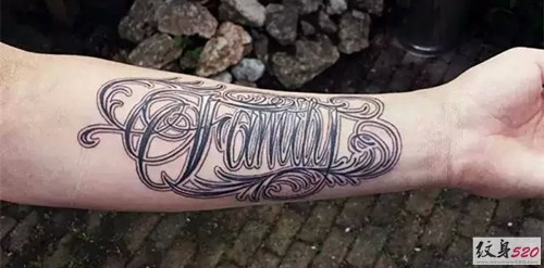 手臂时尚奇拉诺花体纹身图片