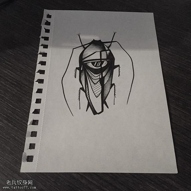 手稿线条昆虫纹身图案