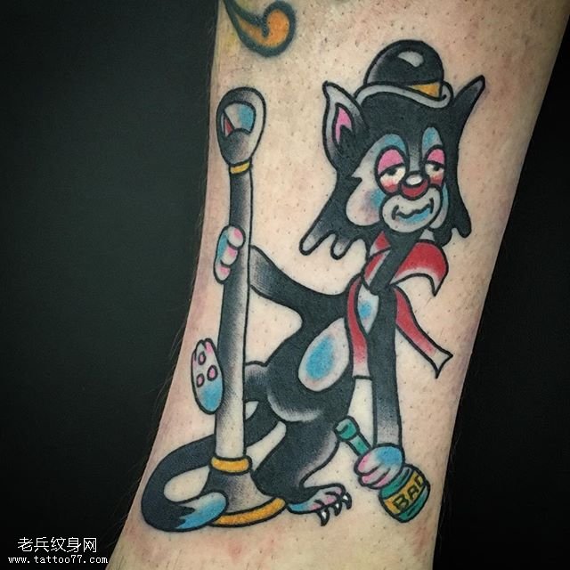 小腿上猫咪纹身图案
