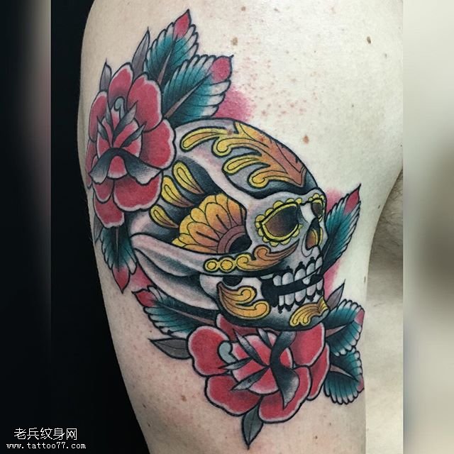 大腿的骷髅面具纹身图案