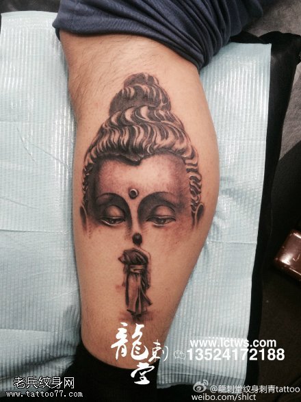 小腿上的佛纹身图案