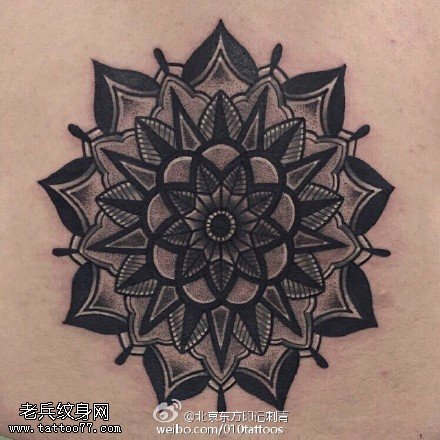 背部个性梵花纹身图案