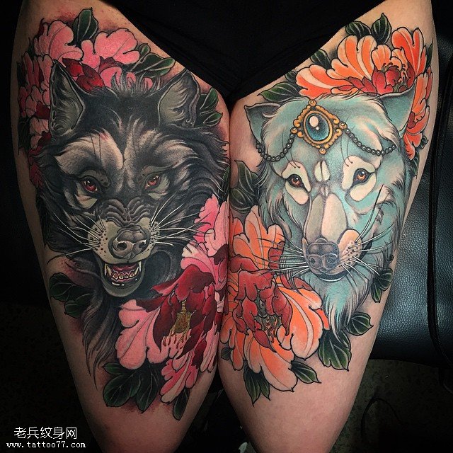 大腿黑白狼纹身图案