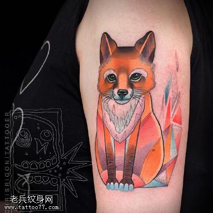 肩部水彩的小狐狸纹身图案