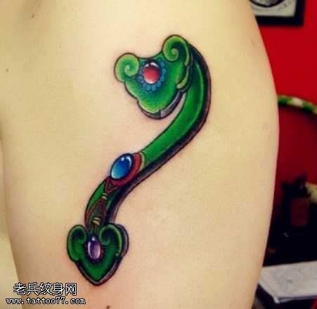 胳膊彩色如意传统纹身图案