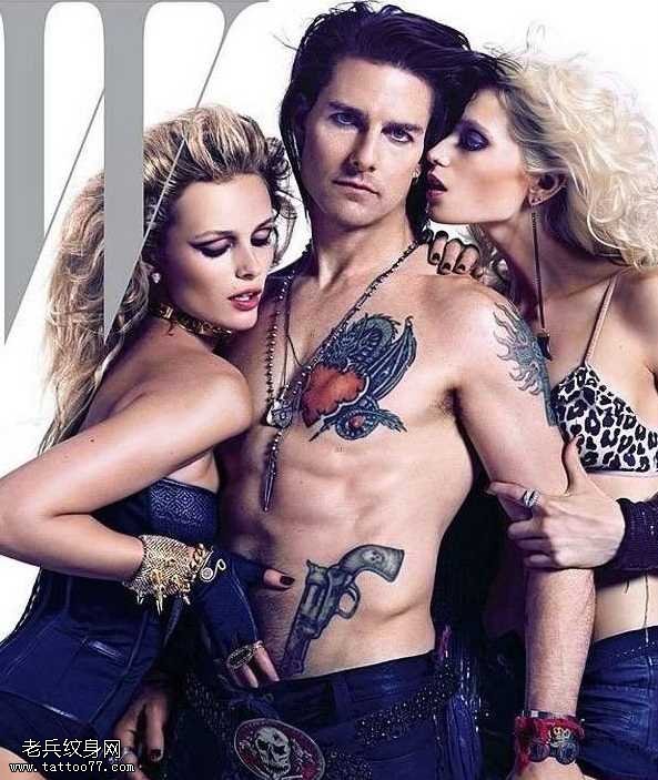 阿汤哥上身的几处纹身图案