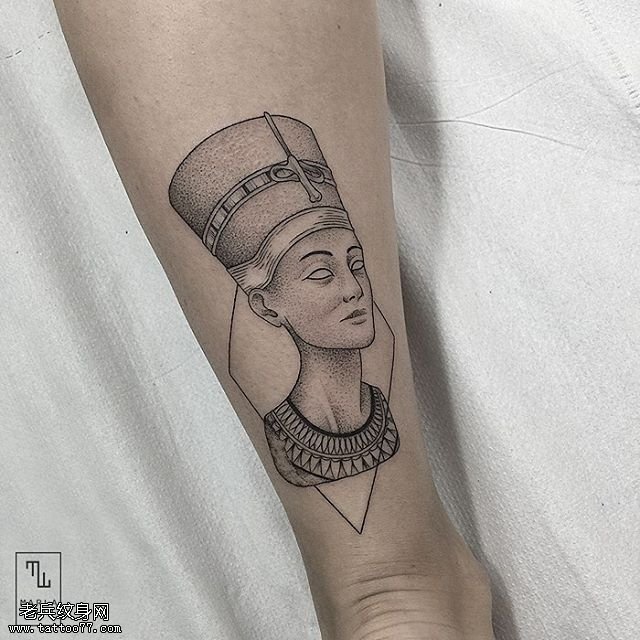 小腿部落人头纹身图案缩略频道推荐图