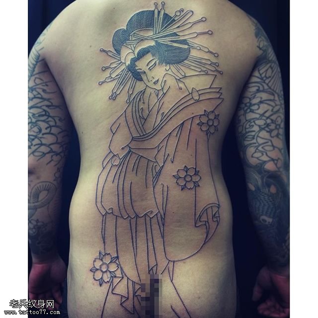 背部线条艺妓纹身图案