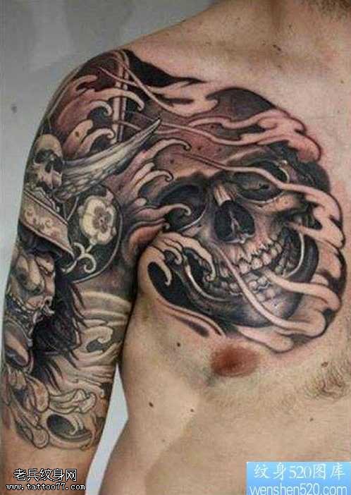 半胛骷髅纹身图案