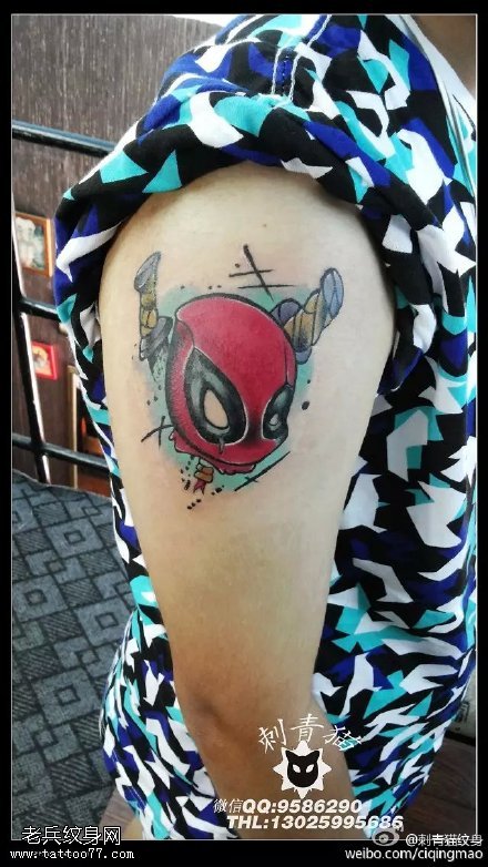 肩膀太空骷髅纹身图案