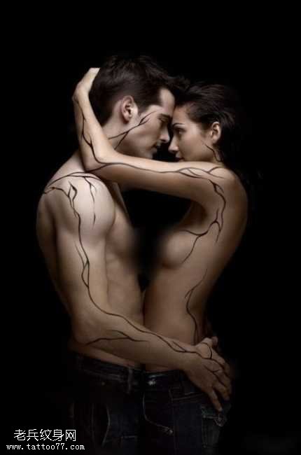 欧美情侣全身创意线纹身图案