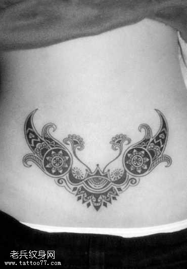 腰部图腾纹身图案
