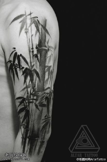 胳膊上的竹子纹身图案