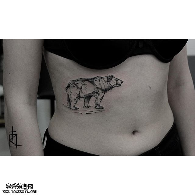 腹部线条狼纹身图案