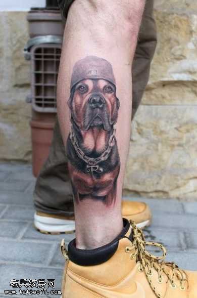 腿部小狗纹身图案