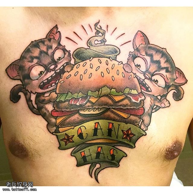 胸前的大餐纹身图案