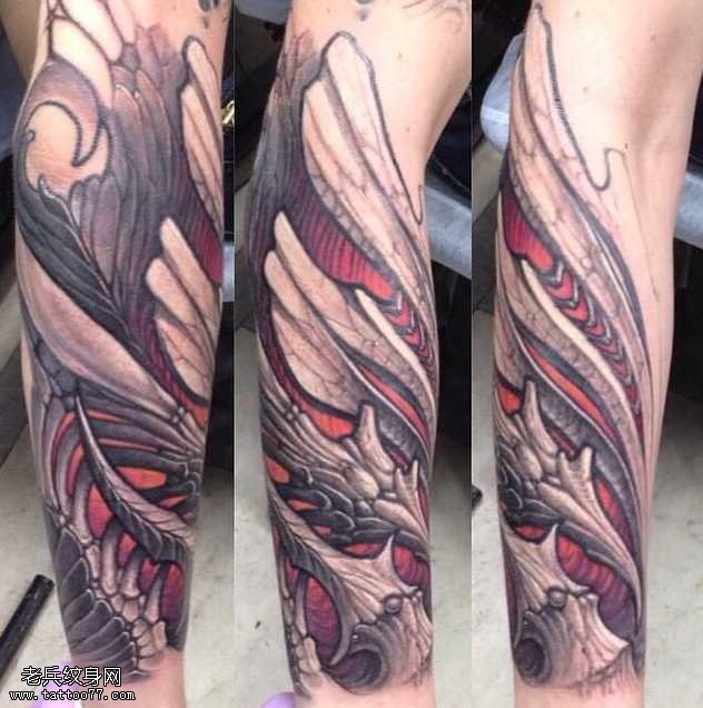 腿部潮流的3d纹身图案