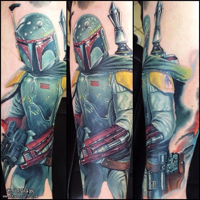 胳膊上的机器人纹身图案