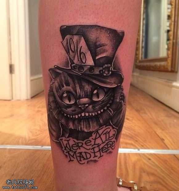 腿部黑白卡通纹身图案