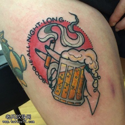 小腿香烟美酒纹身图案