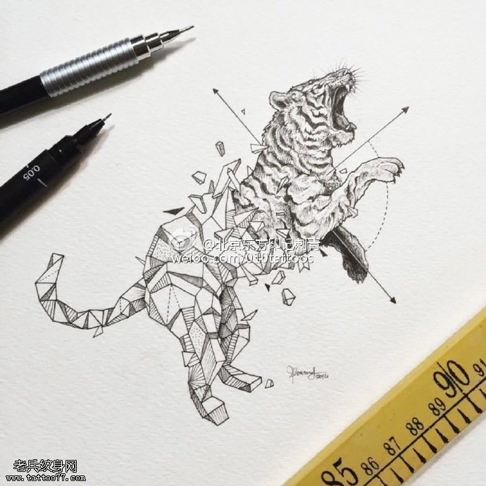 手稿素描几何图腾老虎纹身图案