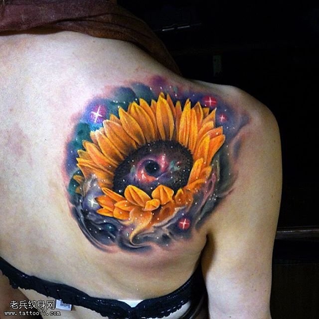 肩部星空向日葵纹身图案