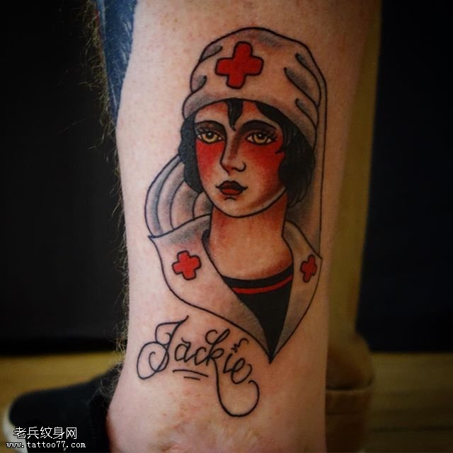 小腿的护士纹身图案