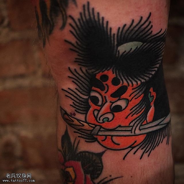 腿部日本风武藏纹身图案