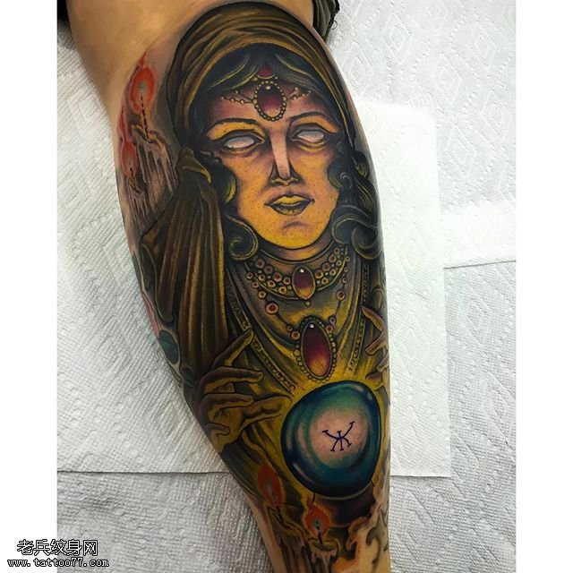 小腿彩绘圣母纹身图案